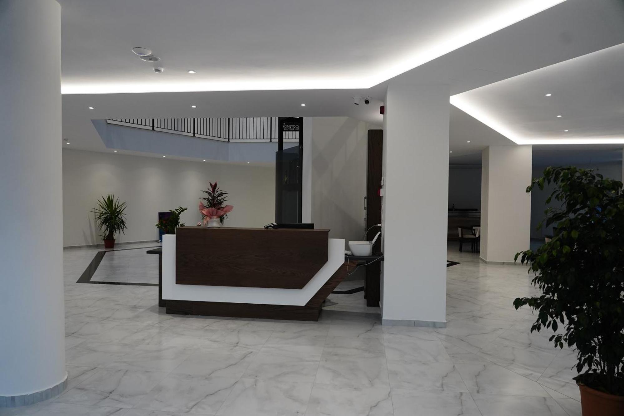 The Honeycomb Boutique Hotel Golem  Zewnętrze zdjęcie