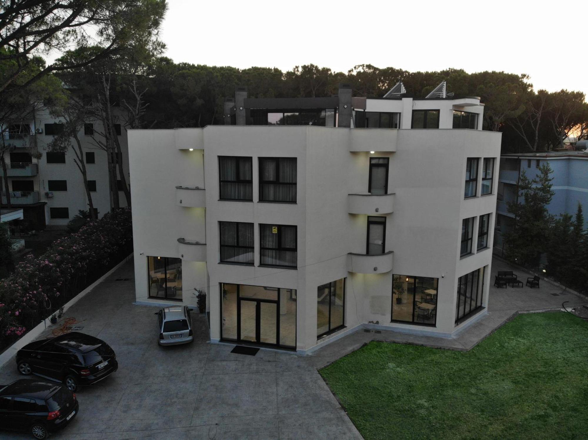 The Honeycomb Boutique Hotel Golem  Zewnętrze zdjęcie