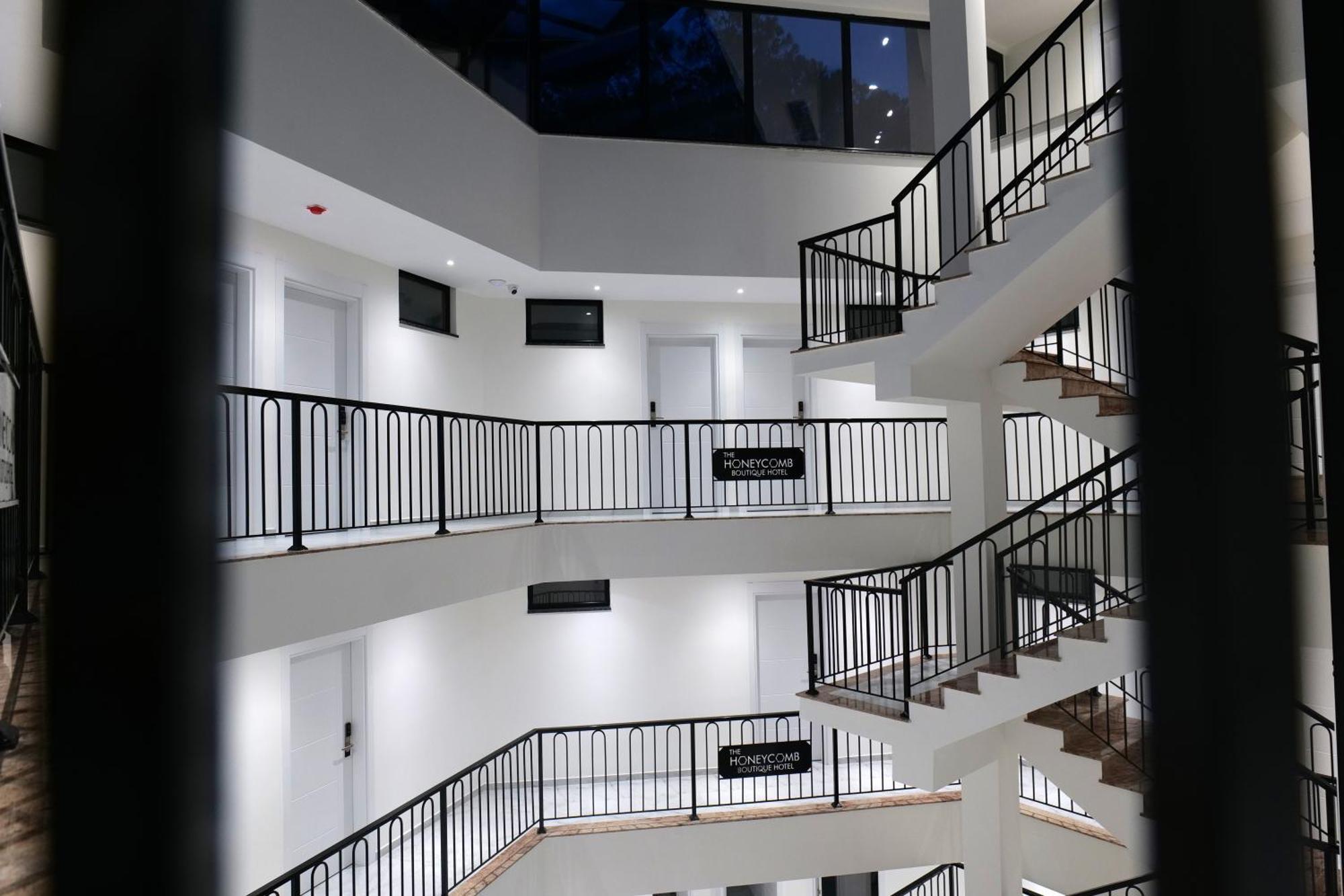The Honeycomb Boutique Hotel Golem  Zewnętrze zdjęcie