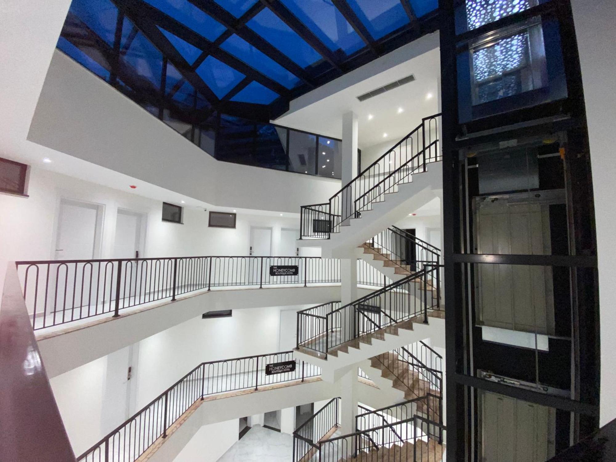 The Honeycomb Boutique Hotel Golem  Zewnętrze zdjęcie