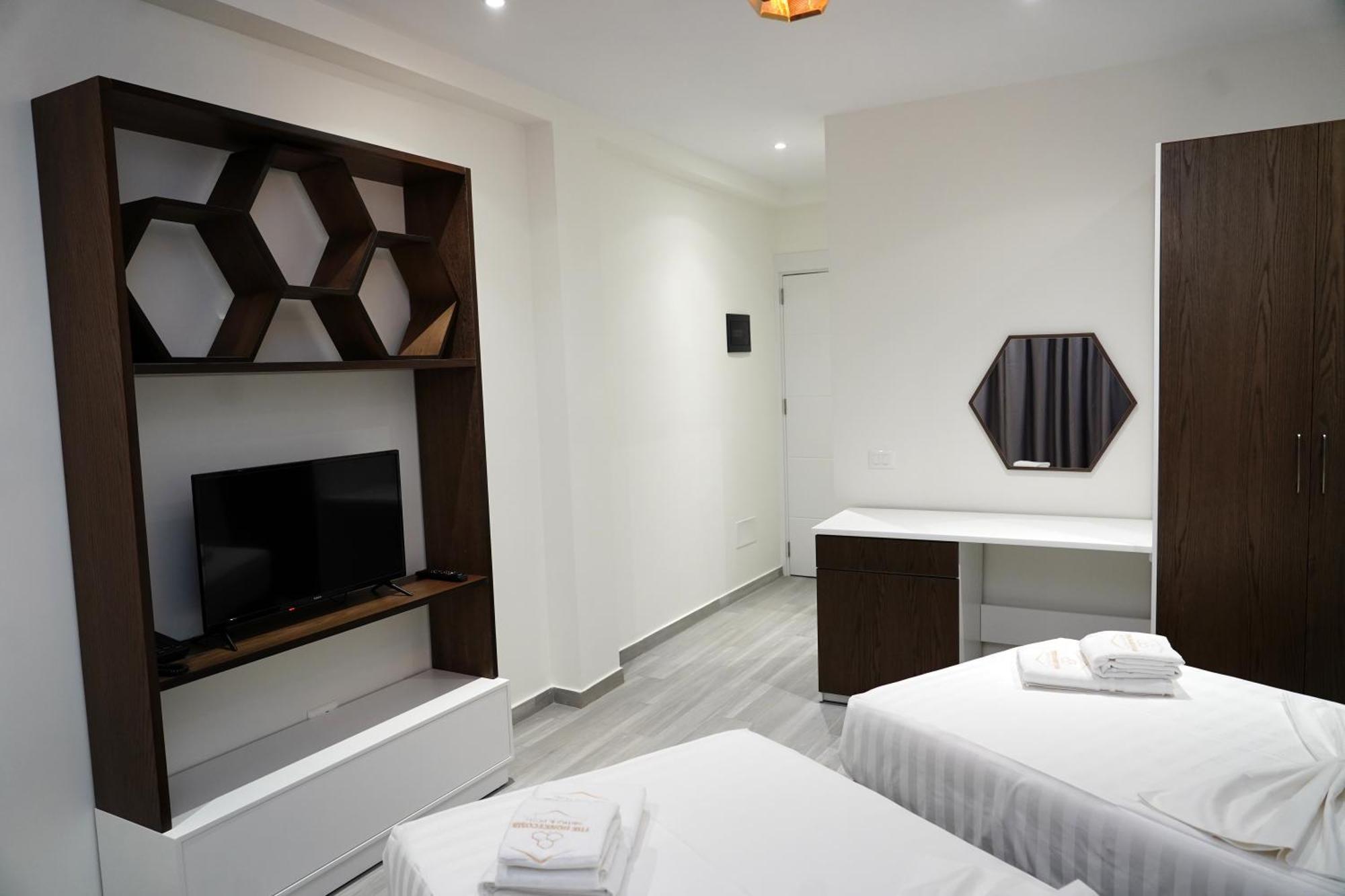 The Honeycomb Boutique Hotel Golem  Zewnętrze zdjęcie